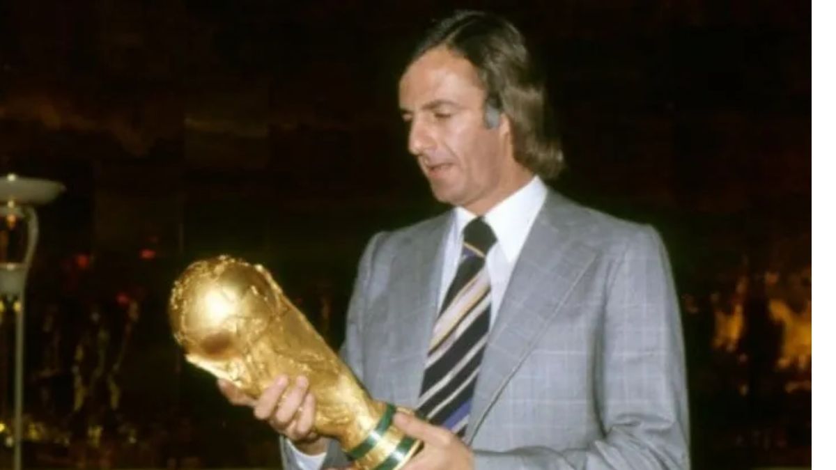 Muri Cesar Luis Menotti A Los A Os