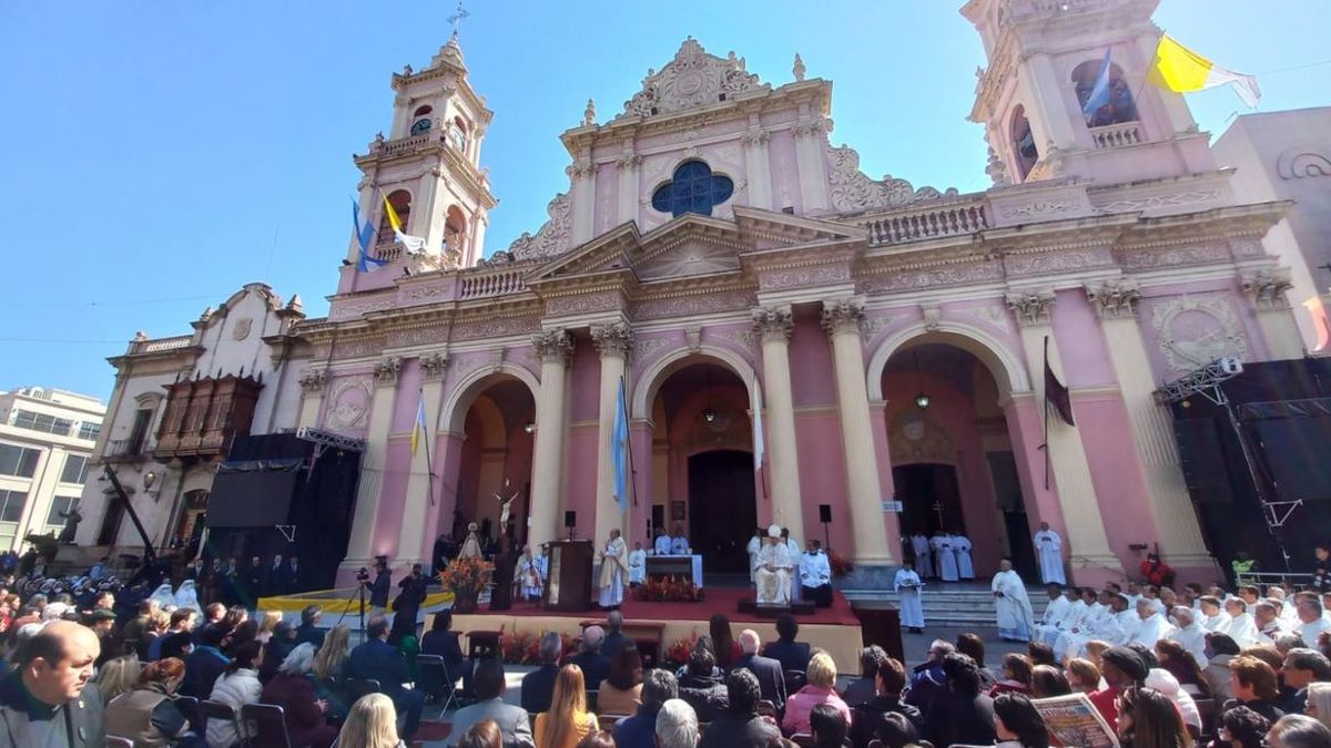 Procesión del Señor y la Virgen del Milagro