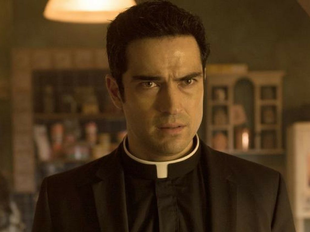 Más terrorífica que nunca, vuelve la serie de El Exorcista TV y Cine