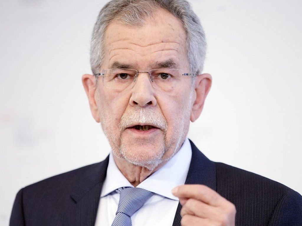 Alexander Van Der Bellen nuevo presidente de Austria