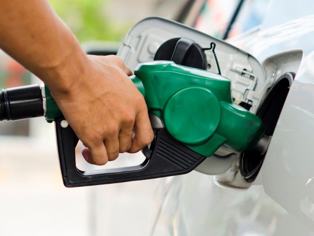 10 trucos fáciles para ahorrar combustible