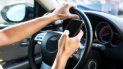 6 de cada 10 conductores admite usar audios de whatsapp mientras conduce 6 de cada 10 conductores admite usar audios de whatsapp mientras conduce