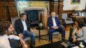 El presidente, Alberto Fernández, junto al jefe de Gabinete, Santiago Cafiero, el ministro de Ciencia, Tecnología e Innovación, Roberto Salvarezza, y Ana Franchi, presidenta del Directorio del CONICET. El presidente, Alberto Fernández, junto al jefe de Gabinete, Santiago Cafiero, el ministro de Ciencia, Tecnología e Innovación, Roberto Salvarezza, y Ana Franchi, presidenta del Directorio del CONICET.