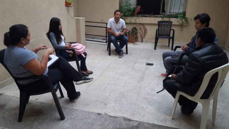 Organizaciones suspenden los recorridos diarios para contener el coronavirus.