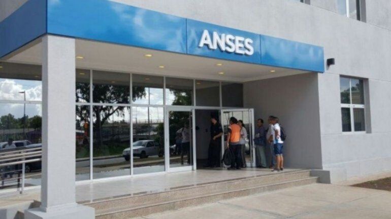 ANSES habilit&oacute; la posibilidad para actualizar los datos de los j&oacute;venes menores de 25 a&ntilde;os que dejaron de percibir el IFE