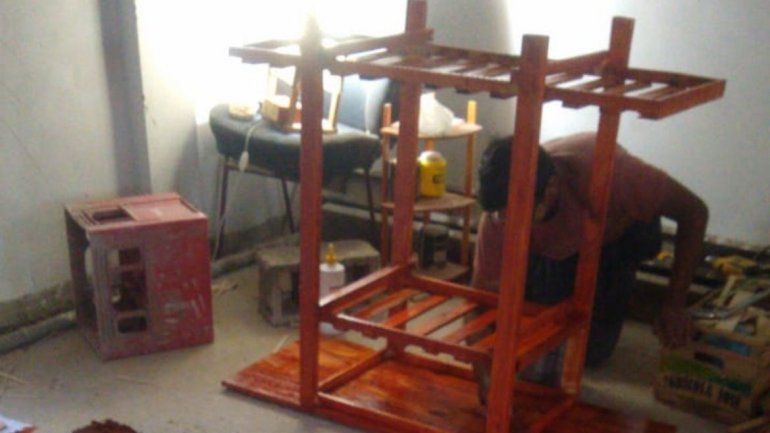  Ofrecen especieros, verduleros, maseteros y zapateros en madera de pino