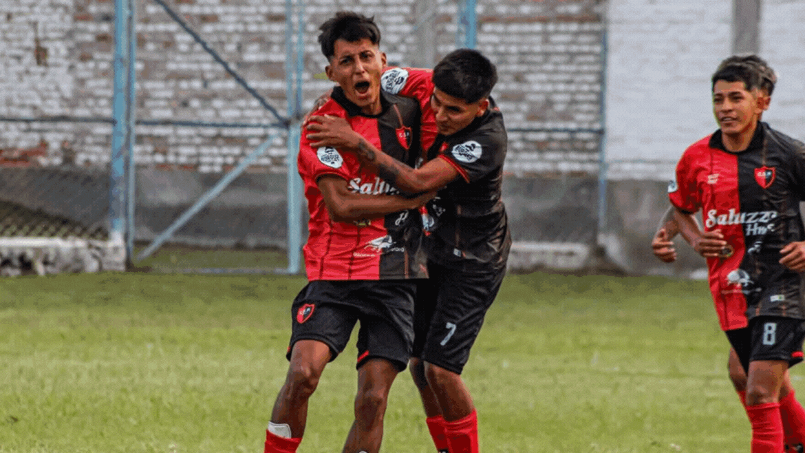 Tercera fecha de la Liga Jujeña. (Fotos MomentoGol)