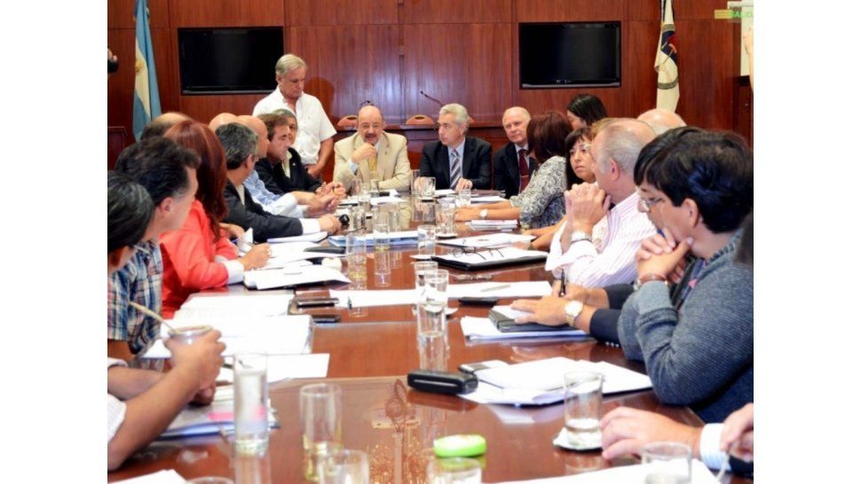 Funcionarios y legisladores