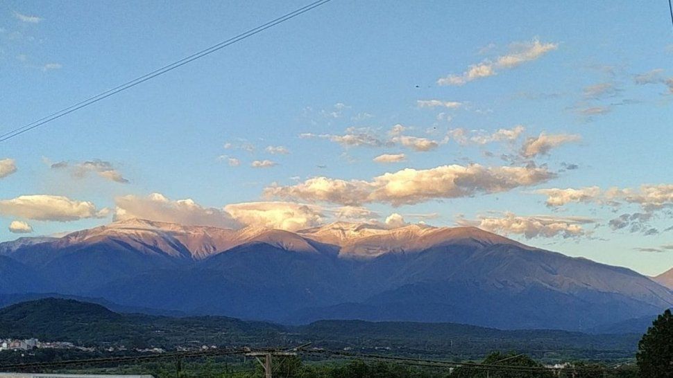 sin abrigo pero con paraguas: anuncian calor y tormentas para todo el finde en jujuy