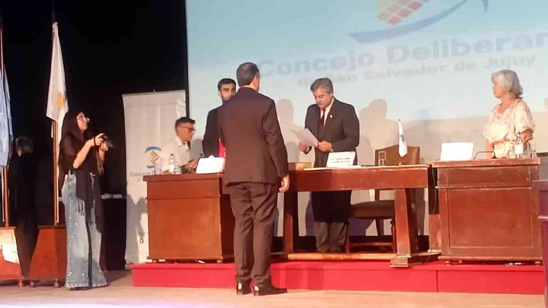 Juraron los nuevos concejales en San Salvador de Jujuy Juraron los nuevos concejales en San Salvador de Jujuy