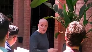 José Luis Espert recibió a la Policía en su casa