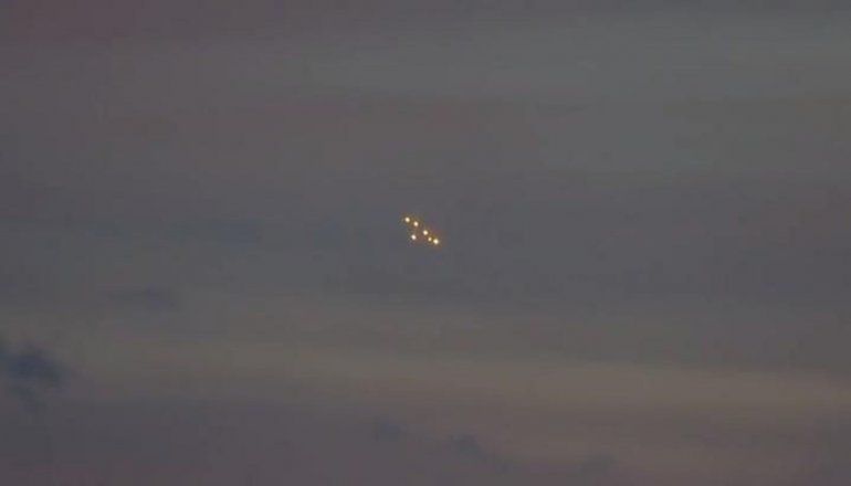 luces en el cielo de salta