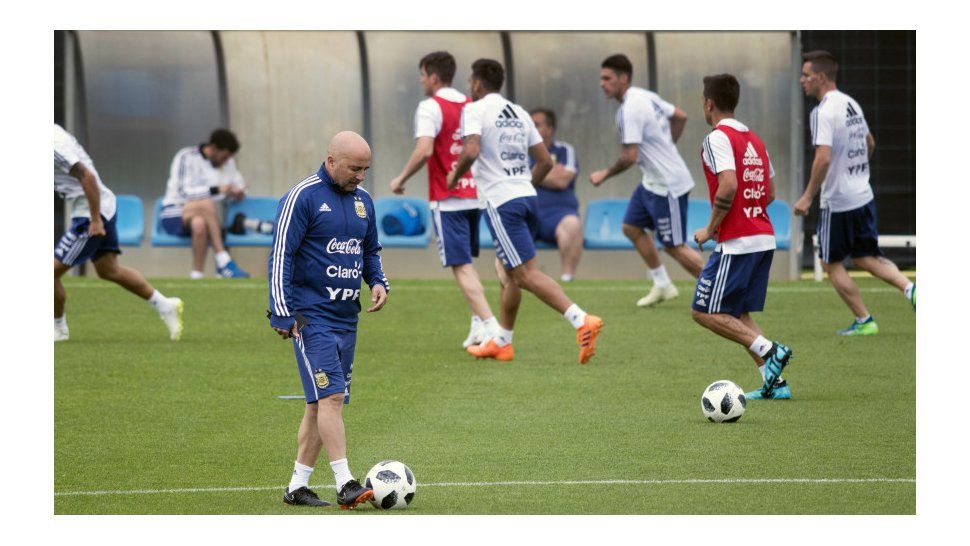 Argentina volvió a entrenarse y se empieza a delinear el equipo titular