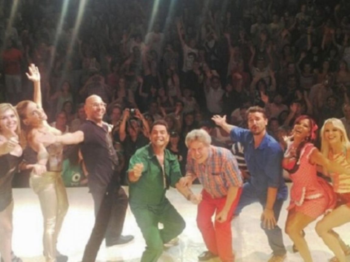 Elenco a pleno