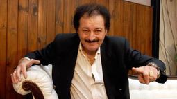 Cuál es el problema de salud que sufre Alcides y cómo se encuentra actualmente.