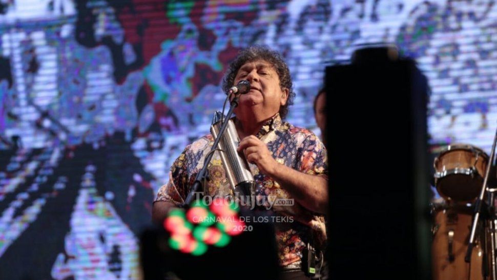 los palmeras pusieron a todos a bailar en el ultimo dia de el carnaval de los tekis