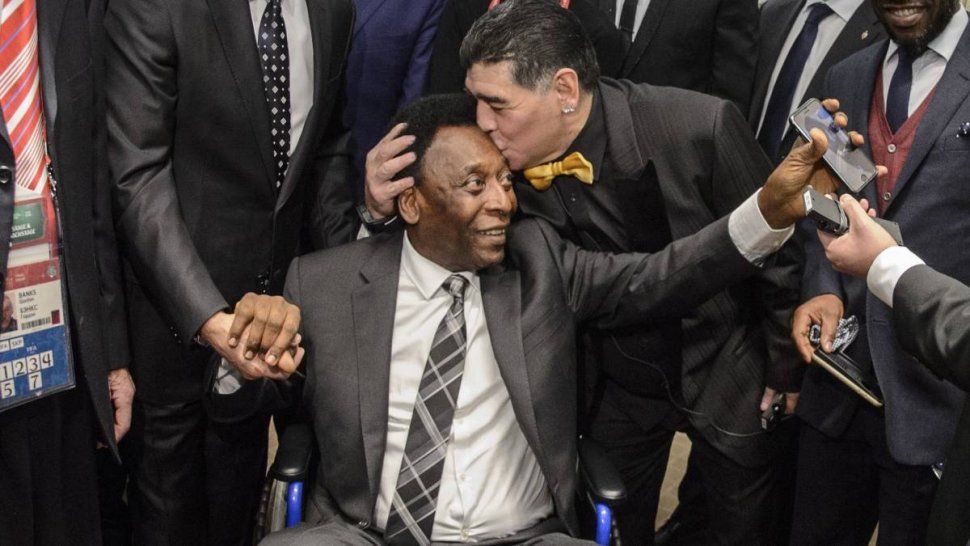 Para Pelé, Diego Maradona fue mucho mejor que Lionel Messi
