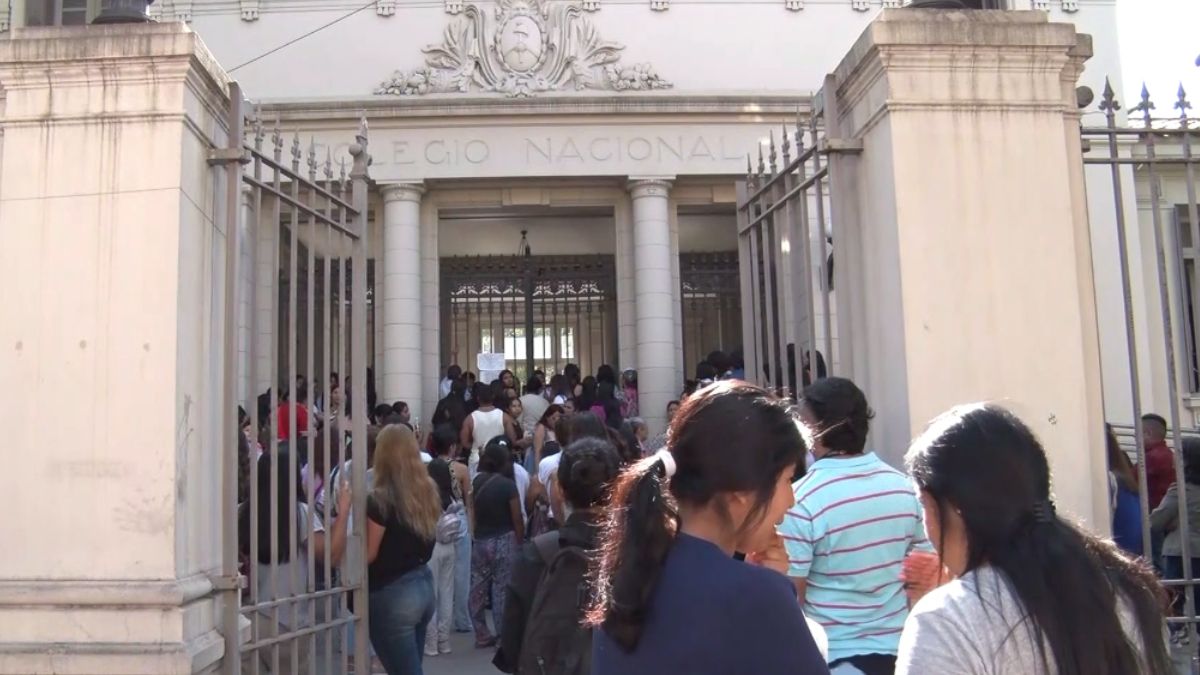 La lista completa de los chicos que ingresaron a primer año en cada colegio