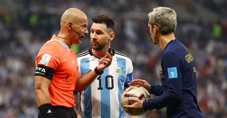 El árbitro de la final de Qatar dirigiá a Argentina en su debut