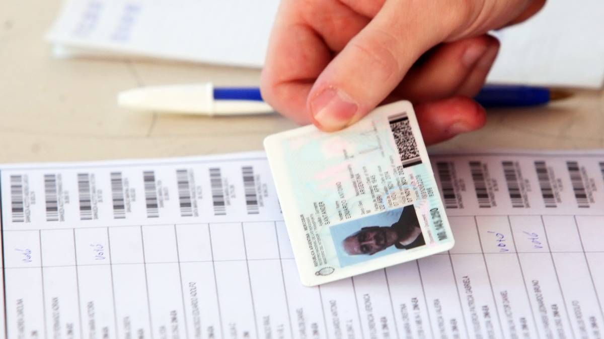 Elecciones 2025: evalúan abrir viernes por la tarde y sábado a la mañana en el Registro Civil