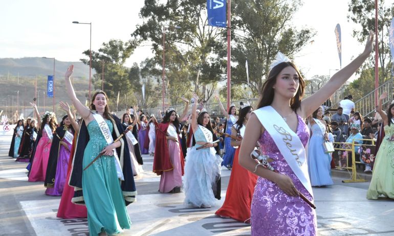 FNE 2024 con el desfile Bienvenida Primavera