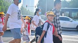 China quiere prohibir la ropa que hiere los sentimientos de la nación.