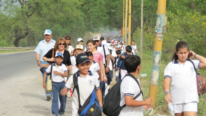 Alegre peregrinación