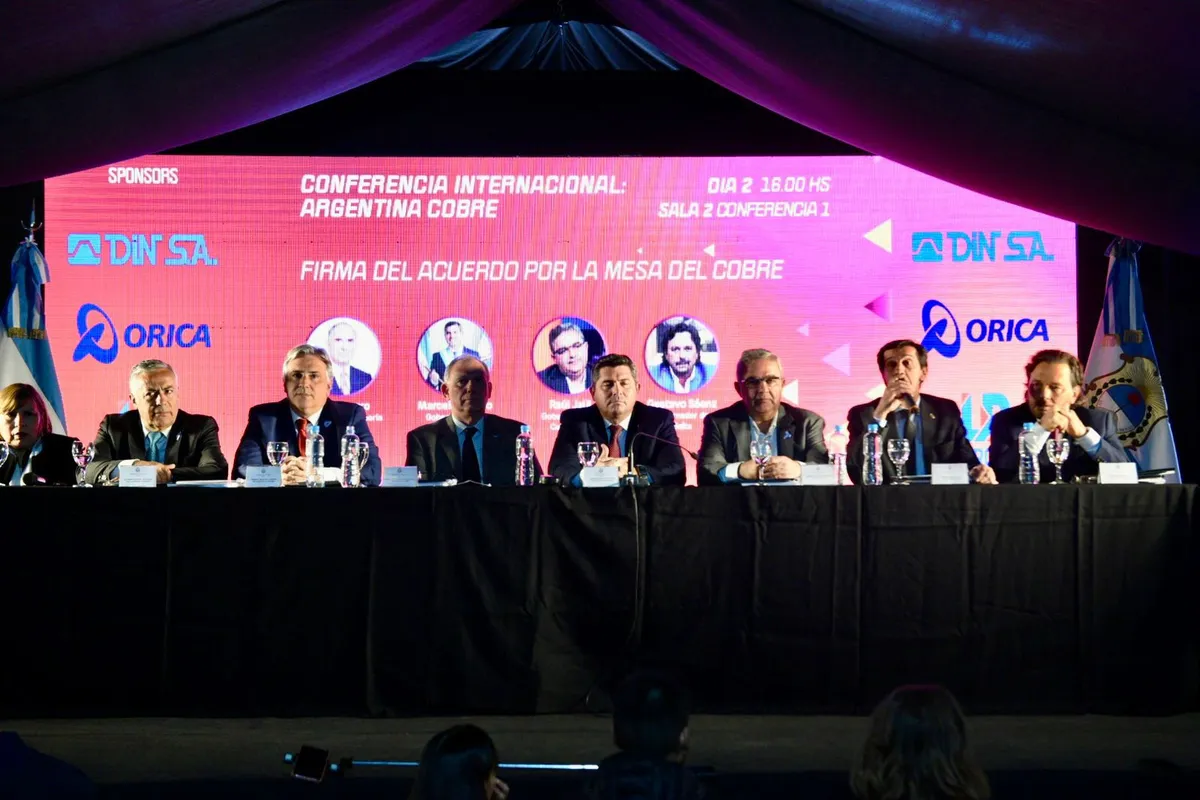 carlos sadir participo en el lanzamiento de la mesa del cobre en san juan