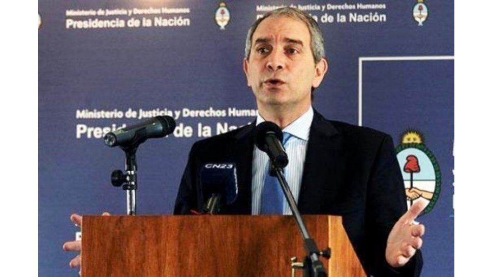 Ministro Alak