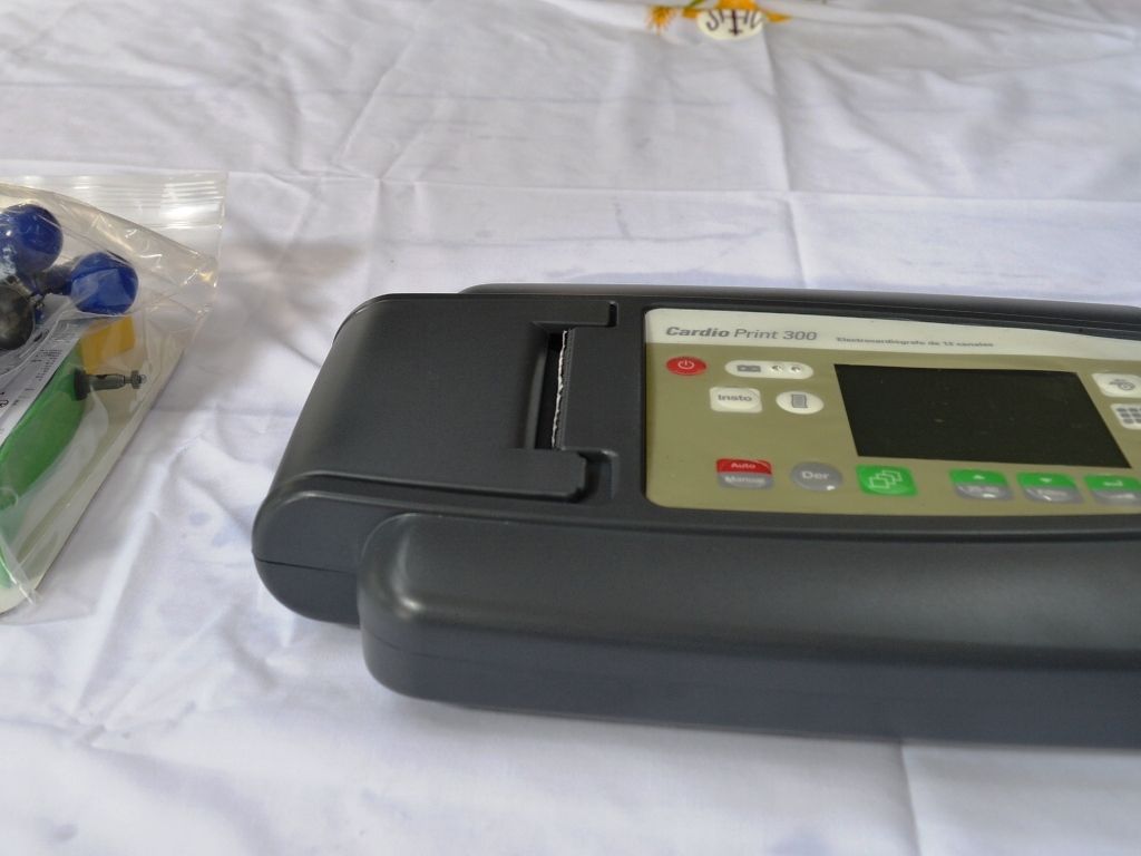 Electrocardiógrafo