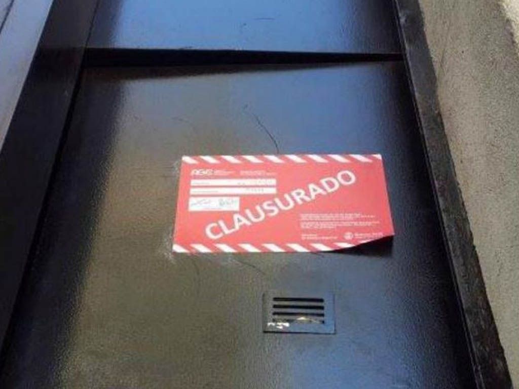 Ingreso al galpón de C5N