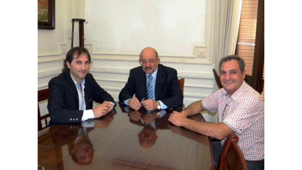 Firmaron convenio