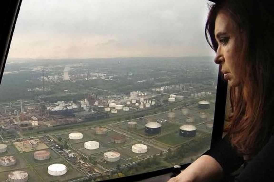 Cristina recorriendo