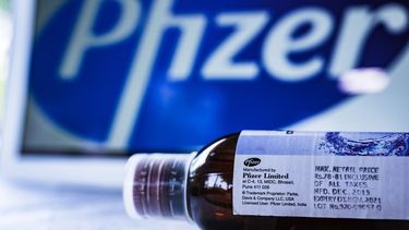 Podría haber vacunas Sputnik y de Pfizer contra la variante Ómicron.