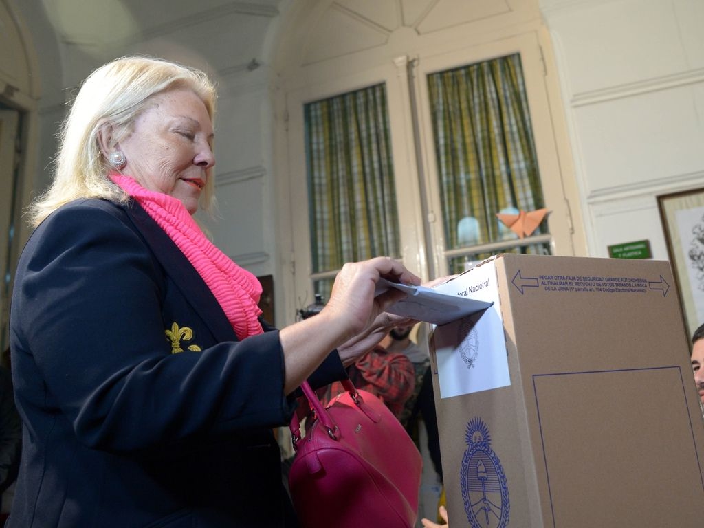 Votó Carrió