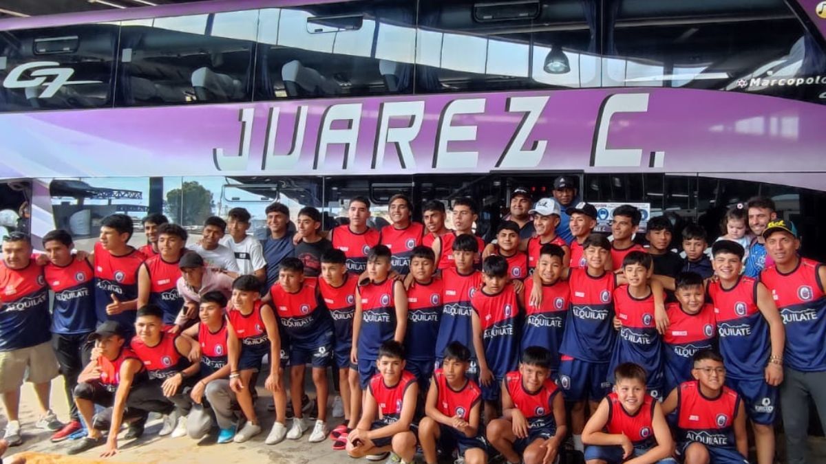 Jujeños que estaban varados en Bolivia llegaron a la provincia.