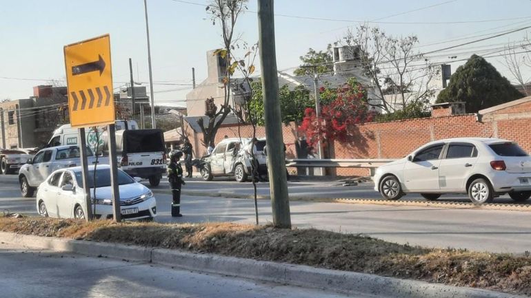 Bajo La Viña: Av. Balbín cortada por un incidente vial
