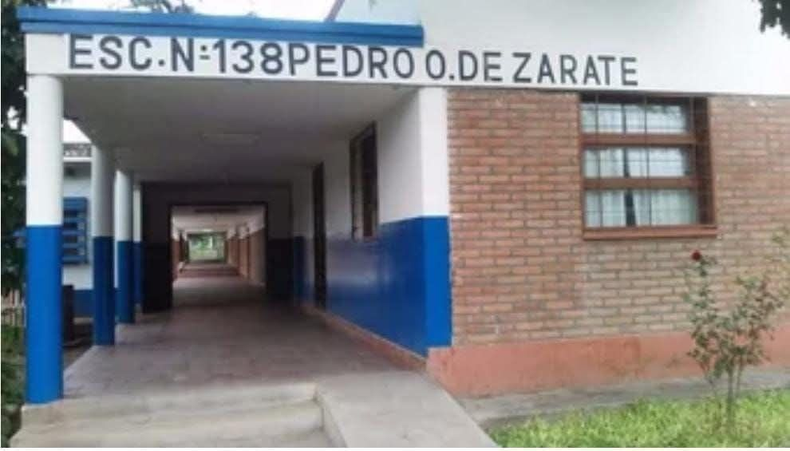 Más operativos y allanamientos por amenazas en escuelas. En las ultimas horas un alumno de 12 años llevó una presunta arma de fuego a una escuela de Palma Sola.