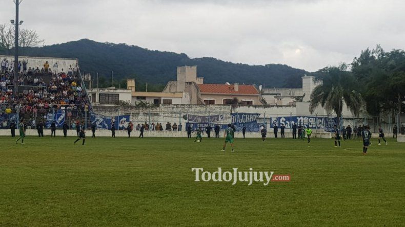 Gran victoria de La Viña frente a Talleres de Perico en La Tablada
