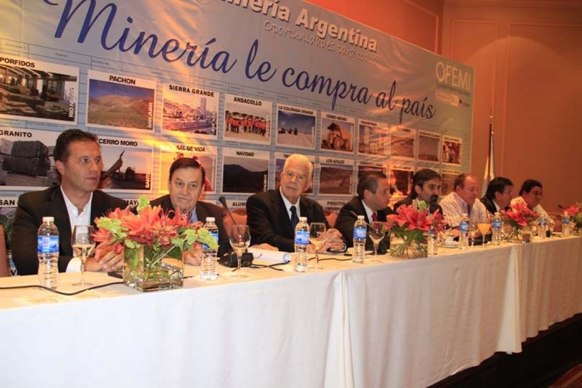 Ibañez en reunión federal