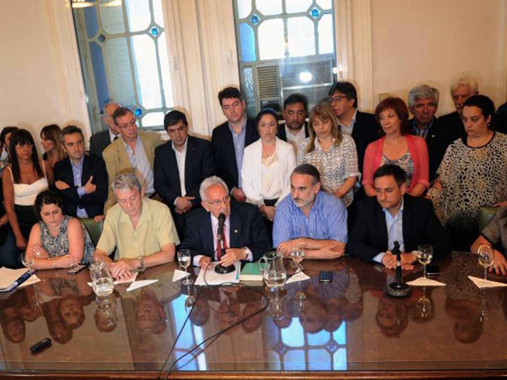 Conferencia diputados FPV