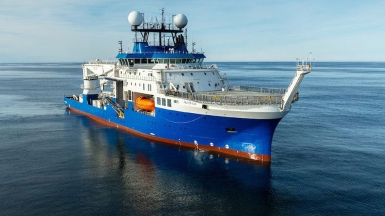 Buque Falkor (too), perteneciente al Schmidt Ocean Institute