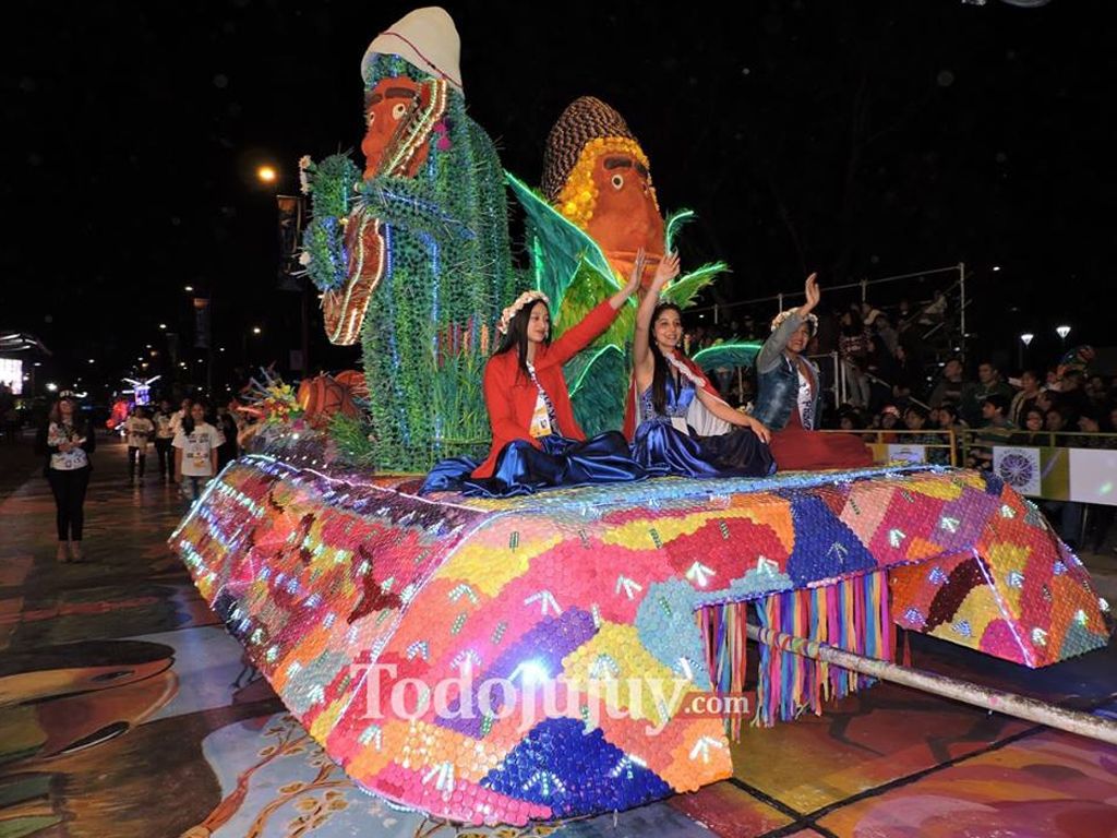Carroceros en el desfile del Grupo B