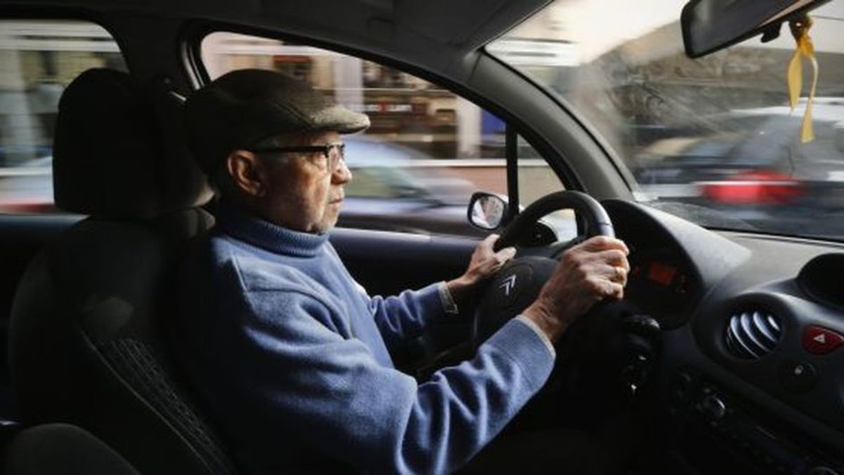 Licencia de conducir: Cómo obtener permiso el adulto mayor