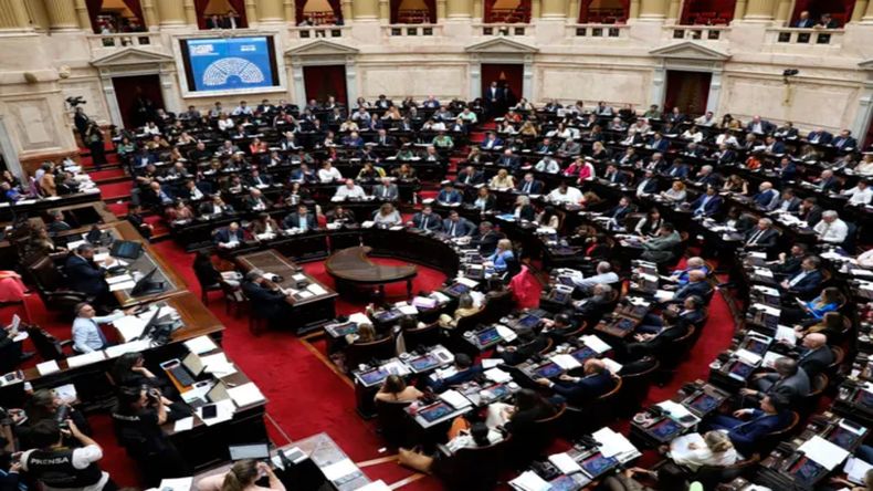El Gobierno insistirá con Ganancias, Bienes Personales y privatizaciones.