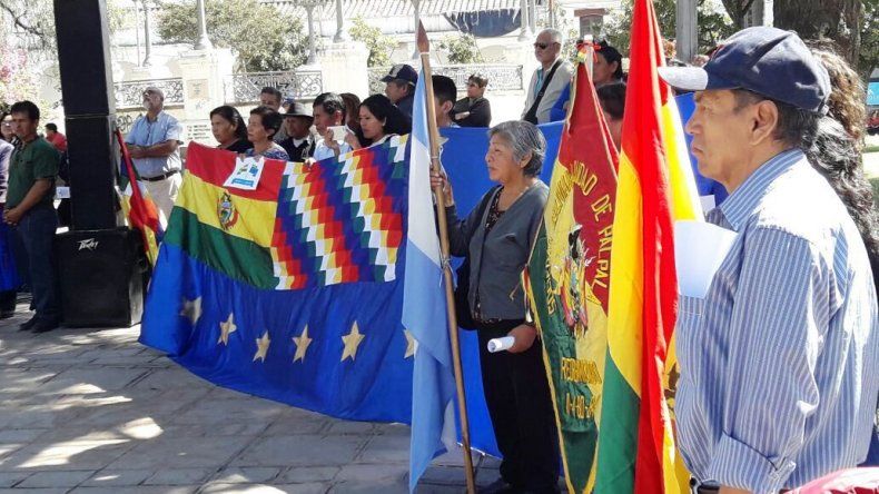 Acto, desfile y cultura por los 193 años de la Independencia de Bolivia
