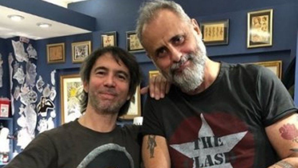 El polémico tatoo de Jorge Rial: Eva Perón y el pañuelo verde