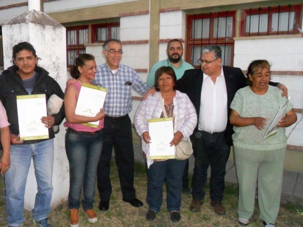 Escrituras en Alto Comedero