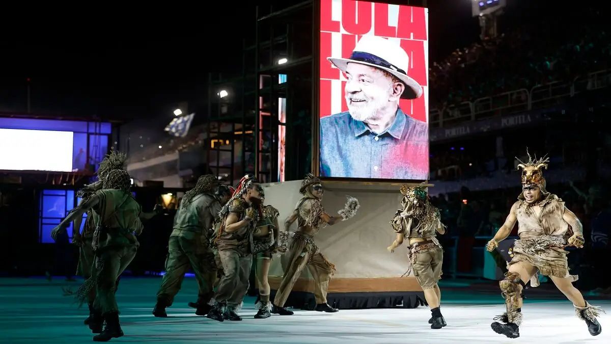 Un homenaje a Lula Da Silva encendió la polémica en Brasil a meses de las elecciones.