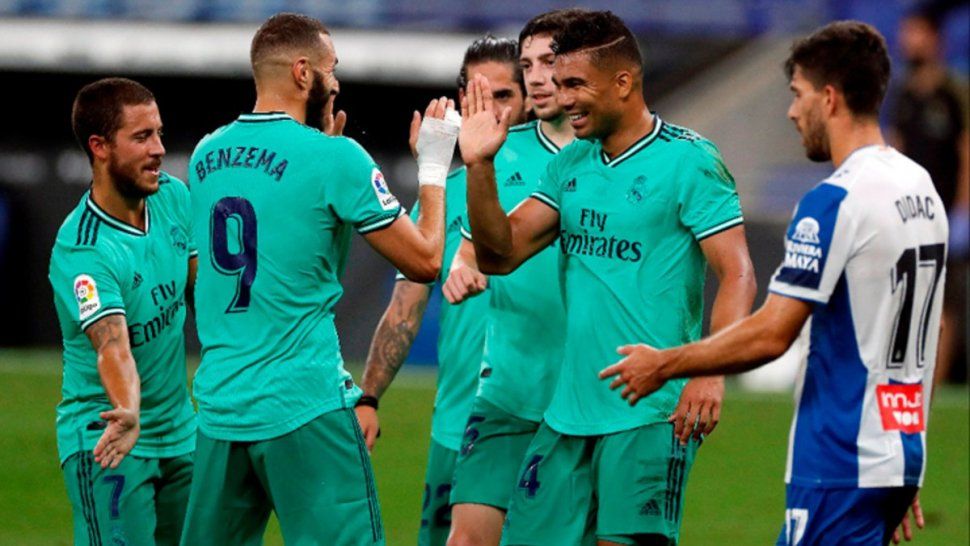 Real Madrid ganó y le arrebató la punta al Barcelona